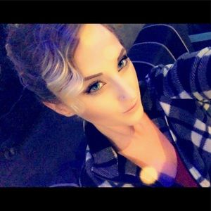 Meet your Posher, Ariel